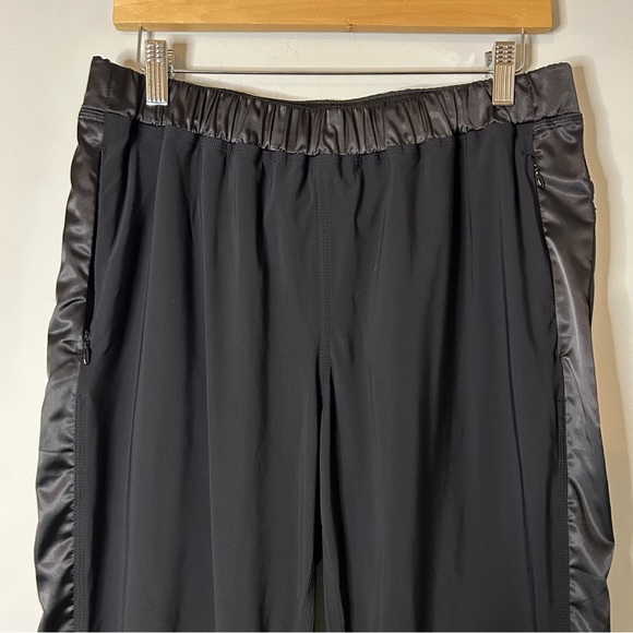 Lululemon Rise & Shine Trouser Black Pants - Picture 5 of 8